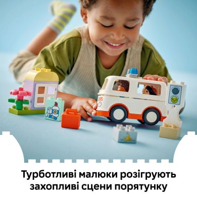 Конструктор Скорая помощь и водитель LEGO DUPLO Town 10447