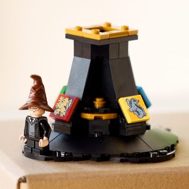 Конструктор Балакучий сортувальний капелюх LEGO Harry Potter 76429