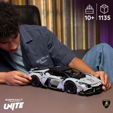 Конструктор Суперкар Lamborghini Revuelto LEGO TECHNIC 42214