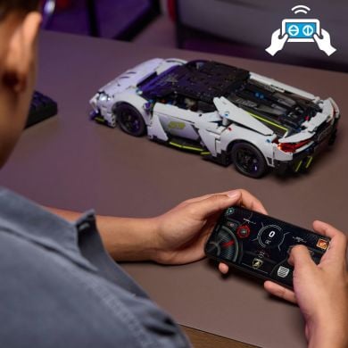 Конструктор Суперкар Lamborghini Revuelto LEGO TECHNIC 42214