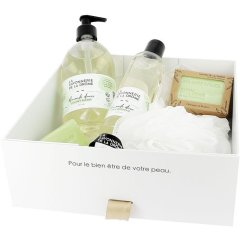 Набор &laquo;Миндаль&raquo;: мыло, гель, твердое мыло &times;2, мочалка Savon de la Dr&ocirc;me 3760311955501