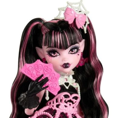 Кукла Дракулора Страх какой сладкий день рождения Monster High JBG74