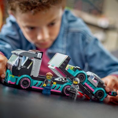 Конструктор Автомобіль для перегонів й автовоз LEGO City 60406