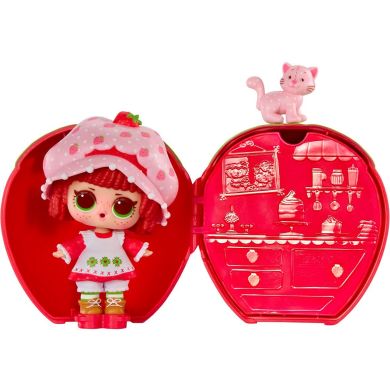 Игровой набор с куклой L.O.L. SURPRISE! серии Loves Strawberry Shortcake ШАРЛОТТА-ЗЕМЛЯНИКА И ДР 596530