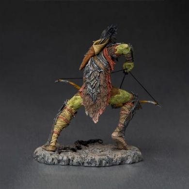 Статуэтка LORD OF THE RINGS Archer Orc Statue Art 16 см WBLOR42921-10
