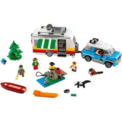 Конструктор LEGO Creator Відпустка в будинку на колесах 766 деталей 31108