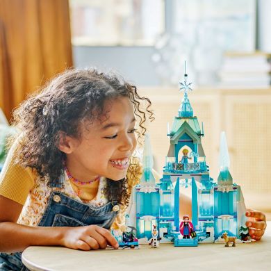 Конструктор Ледяной дворец Эльзы LEGO Disney 43244