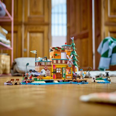 Конструктор Водні види спорту в таборі пригод LEGO Friends 42626