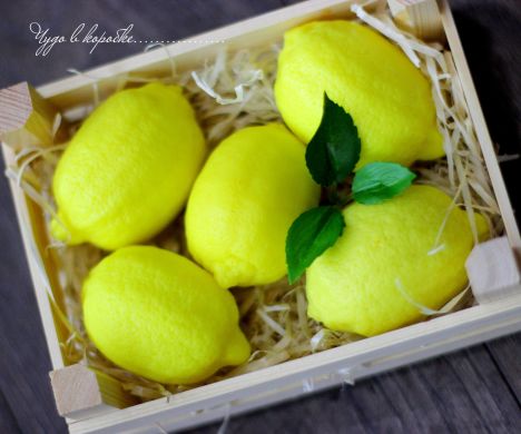 Сувенірне мило Green boutique лимони в дерев'яному ящику 31