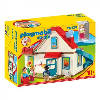 Игровой набор Playmobil Домик в деревне 70129