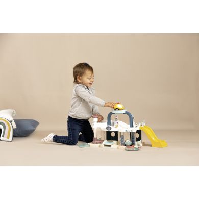 Игровой набор Smoby Little Первый гараж с машинкой, 56x29x32 см, 18мес+ 7600140202