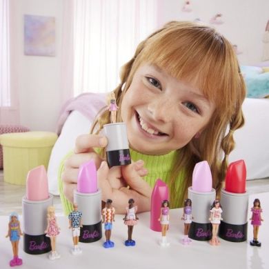 Мінілялечка Barbie Модниця серії Mini BarbieLand (сюрприз) HYF19