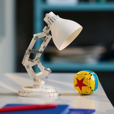 Конструктор Disney Pixar Luxo Jr. LEGO Ideas 21357