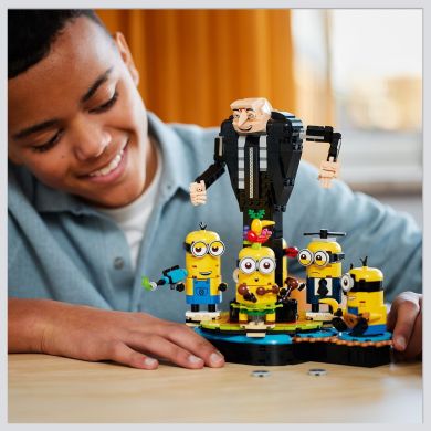 Конструктор Ґру й посіпаки з кубиків LEGO Minions 75582