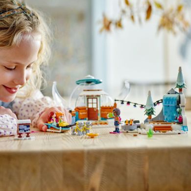 Конструктор Святкові пригоди в іглу LEGO Friends 491 деталь 41760