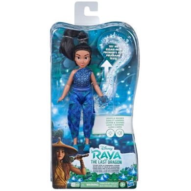Лялька Disney Raya and the last dragon Юна Райя з квіткою Кумандри 28 см E9468