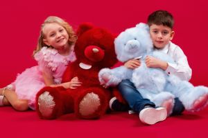 Идеи подарков ко Дню влюбленных для всей семьи