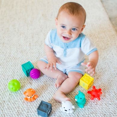 Игровой набор Infantino Развивающие игрушки в тубусе 315072I, Разноцветный
