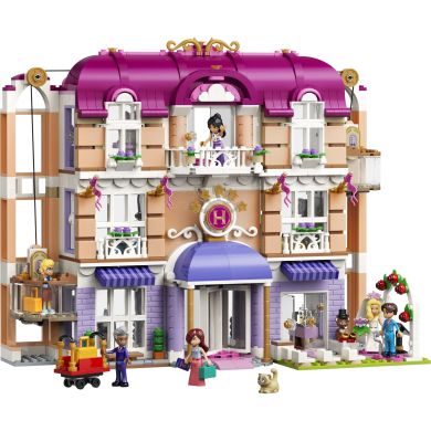 Конструктор Гранд-отель в Хартлейк-Сити Lego Friends 42704