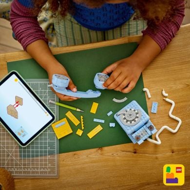 Конструктор Ретро телефон LEGO Creator 31174