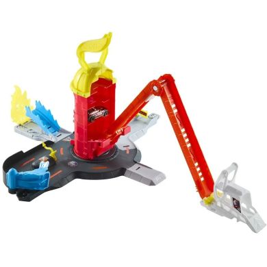 Игровой набор Пожарно-спасательная суперстанция Hot Wheels JHL95