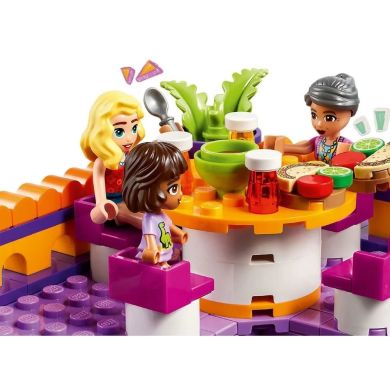 Конструктор Хартлейк-Сіті. Громадська кухня LEGO Friends 41747