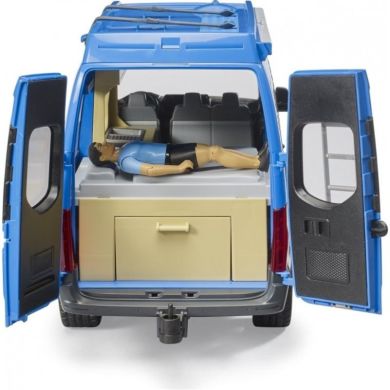 Набор игрушечных. Кемпер Mercedes-Benz Sprinter с фигуркой и аксессуарами 02684