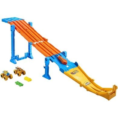 Набор Чемпионы трека серии Monster Trucks Hot Wheels JMW70