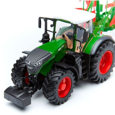 Модель ТРАКТОР FENDT 1050 VARIO з роторними валковими граблями (10 cm) Bburago 18-31665