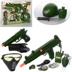 Набор военного автомат-трещотка, пистолет-муз., каска, маска, батарейки M015A