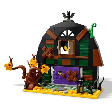 Конструктор Гэлловинский амбар LEGO Icons 40721
