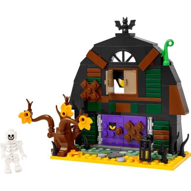 Конструктор Гэлловинский амбар LEGO Icons 40721