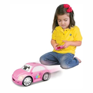 Машинка игрушечная на И/Ч управлении Volkswagen New Beetle розовая Bb Junior 16-92003