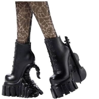 Коллекционная кукла Венздей Аддамс в школьной форме, Monster High X Wednesday HXJ04