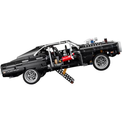 Конструктор LEGO TECHNIC Dodge Charger Домініка Торетто 1077 деталей 42111
