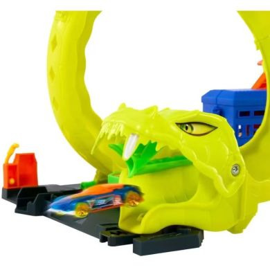 Игровой набор Спиральная атака Змеи серии Опасные создания Hot Wheels JBM63