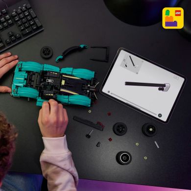 Конструктор Aston Martin Valkyrie LEGO Technic 42208