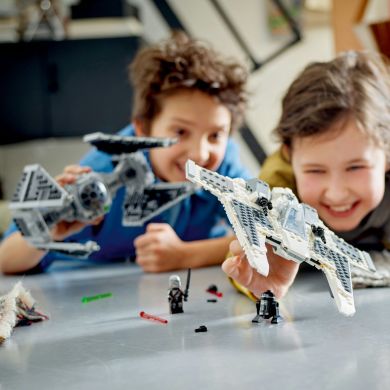 Конструктор Мандалорский истребитель против перехватчика TIE LEGO Star Wars 75348