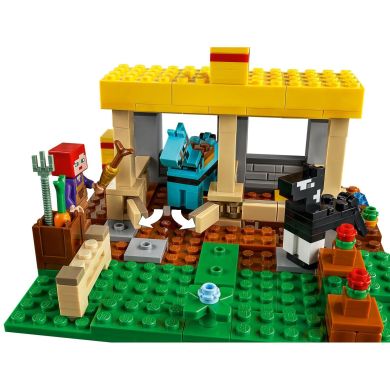 Конструктор Конюшня Lego Minecraft 241 деталь 21171