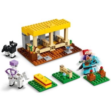 Конструктор Конюшня Lego Minecraft 241 деталь 21171
