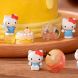 Фигурка-сюрприз POP TOP HELLO KITTY ЯБЛОЧНЫЙ ВОРКШОП (в ас.) 24WH-007