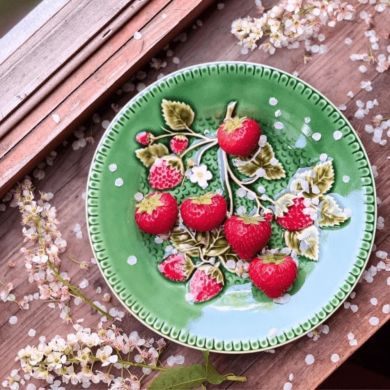 Тарелка для фруктов Strawberries Bordallo Pinheiro 65009445