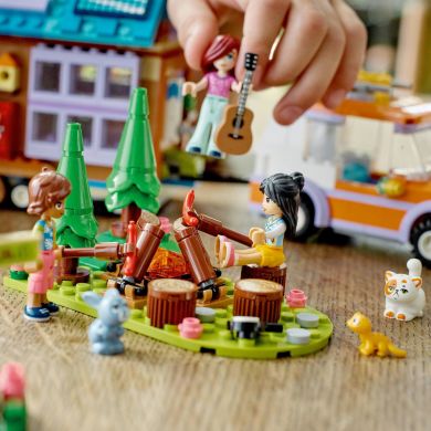 Конструктор LEGO Friends Крихітний мобільний будиночок 785 деталей 41735