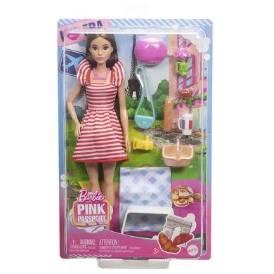 Кукла Barbie В Париже HWH99