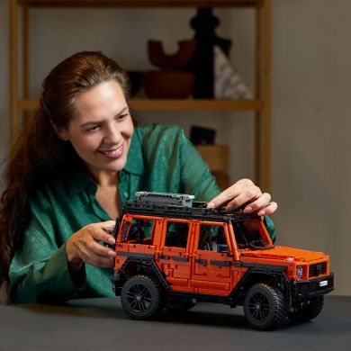 Конструктор LEGO TECHNIC Mercedes-Benz G 500 PROFESSIONAL Line 42177