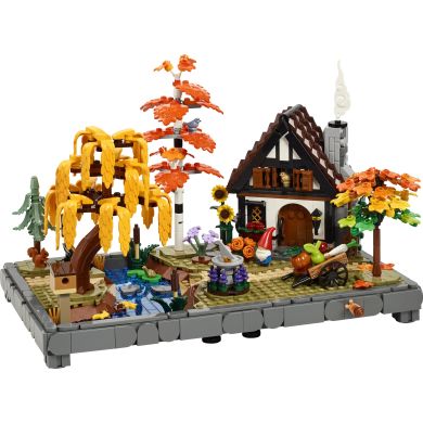 Конструктор LEGO Icons Осенний коттеджный сад 11372