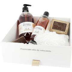 Набор &laquo;Ваниль&raquo;: мыло, гель, твердое мыло &times;2, мочалка Savon de la Dr&ocirc;me 3760311955495