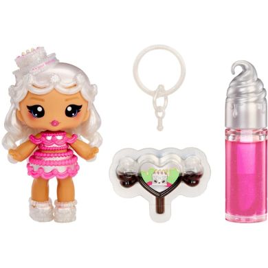 Игровой набор с куклой и блеском для губ YUMMILAND (ЯМИЛЕНД) SS КЕЙКС 545804