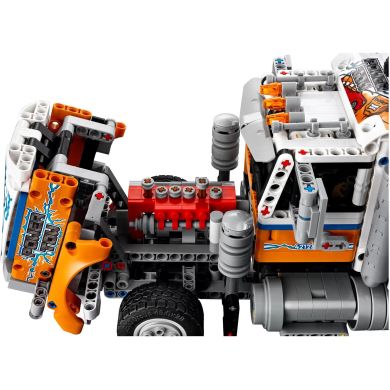 Конструктор LEGO Technic Важкий тягач 2017 деталей 42128