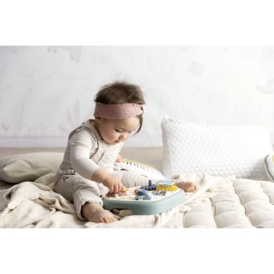 Функциональный бизиборд Smoby Little Активность, 23,5х25х6,7см., 12 мес. + SMOBY TOYS 7600140317